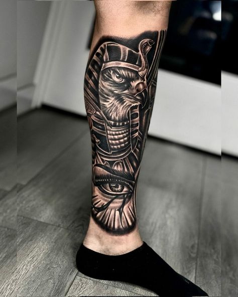 60+ Dark Tattoo Cover-up Ideas That Will Blow Your Mind! 23 Outsons Tattoo Coverup Ideas Women, Dark Coverup Tattoo Ideas, Dark Tattoo Cover Up Ideas, Cover Up Ideas For Men, Dark Tattoo Cover Up Ideas For Women, Dark Cover Up Tattoos, Tattoo Side, Tattoo Cover Up Ideas, Meaningful Tattoos For Men