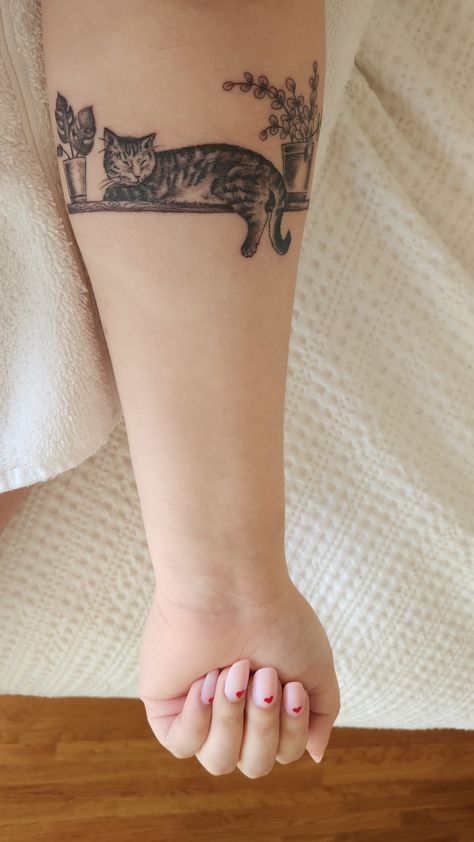 Shelf Tattoo, Minimalist Tattoos For Women, Cottagecore Tattoo, Wrap Tattoo, Framed Tattoo, Mom Tattoo Designs, Cat Tattoos, Cat Tattoo Designs, Arm Band Tattoo