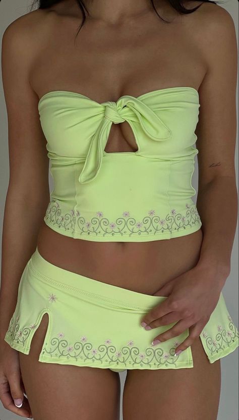 Paisley Fashion, Pink Embroidery, Sydney Sweeney, Cute Bathing Suits, Frankies Bikinis, Cute Swimsuits, Key Lime, Tube Top, Pretty Outfits