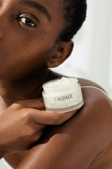 Caudalie Vinoperfect, Minimal Skincare, Skincare Products Photography, Natural Skincare Brands, Branding Typography, Beauty Products Photography, Beyond Beauty, Base Design, Skincare Brand