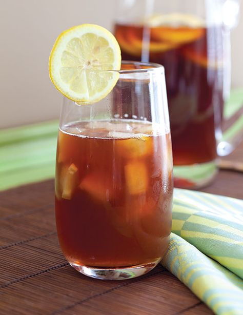 Iced Irish Tea Irish Tea Party, List Of Teas, National Iced Tea Day, Whiskey Sour Recipe, Irish Tea, St Patricks Day Drinks, Tea Day, Tea Sandwiches Recipes, Whisky Sour