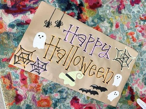 Diy Happy Halloween Banner, Halloween Butcher Paper Sign, Halloween Brown Paper Banner, Painted Halloween Banner, Halloween Painted Banner, Halloween Banner Ideas, Butcher Paper Banner, Grad Signs, Banner Painting