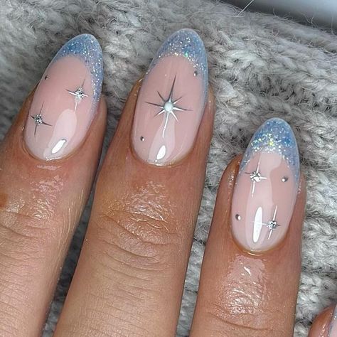 Natasha Paige on Instagram Queen Nails, January Nails, November Nails, Formal Nails, Her Nails, Blue Nail, Sparkle Nails, Nails Desing, November 30