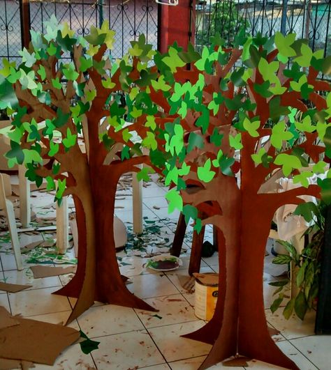 Cardboard Tree, Tree Props, Bible Story Crafts, Paper Tree, Stage Decorations, School Decorations, Tree Crafts, Diy Furniture Plans Wood Projects, Diy Outdoor