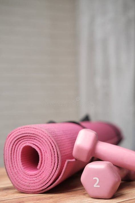 pink color dumbbell, exercise mat and water bottle on white background stock photo Sports Wallpaper Aesthetic, Pink Dumbbells Aesthetic, Pink Weights Aesthetic, Dumbbell Aesthetic, Pink Dumbbells, Pink Exercise, Dumbbell Exercise, Gym Vibes, Fitness Backgrounds