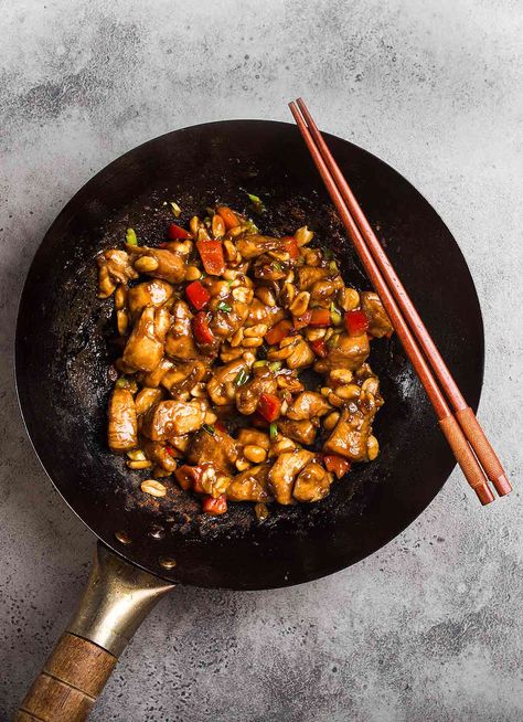 Kung Pao Chicken With Peanuts Recipe Crispy Chicken Breast, Popular Chinese Dishes, Kung Pao Chicken Recipe, Chinese Chicken Recipes, Quick Chicken Recipes, Peanut Recipes, Chinese Chicken, Quick Chicken, Best Chicken Recipes