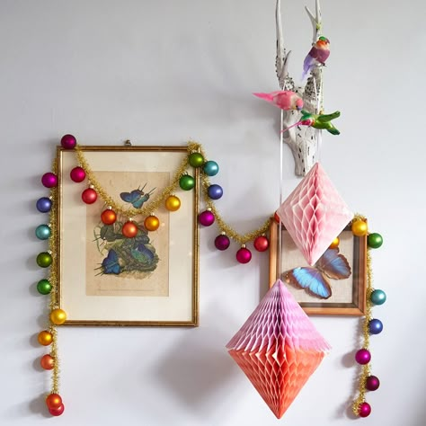 Check out this boho chic Christmas home Boho Chic Christmas, Eclectic Christmas, Chic Christmas Decor, Retro Christmas Decorations, Colourful Christmas, Rainbow Christmas, Bohemian Christmas, Kitsch Christmas, Fun Christmas Decorations