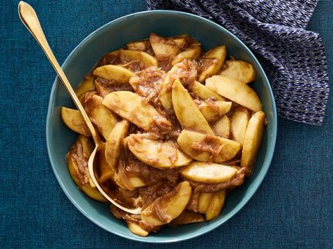 Caramelized Apples and Onions Carmelized Apples, Apple Coleslaw Recipe, Apple Recipes For Fall, Apple Crisp Recipe Healthy, Apples And Onions, Apple Coleslaw, Best Apple Recipes, Caramelized Apples, Fall Apple Recipes