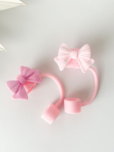 This Bow Straw Topper for Tumbler, available in a charming Pink design, perfect for enhancing your cup accessories for Stanley Cup. Protect your straw with the Straw Tip Cover designed specifically for straw tumbler accessories ✨DETAILS✨ + This listing is for 1 bow straw topper + Silicone & plastic material + Compatible with 30oz and 40oz Stanley straws Want to see our other Stanley accessories? Click the link below to view.  + Stanley toppers & charms: https://www.etsy.com/shop/Wild4Style?ref=s Owala Cup Accessories, Random Items Aesthetic, Pink Stocking Stuffers, Pink Bow Accessories, Stanley Bow Topper, Stanley Cup Preppy, Stanley Accessories Aesthetic, Cute Straws, Stanley Cup Straw Cover