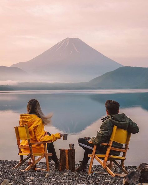 Travel Couples, Fuji Mountain, Japan Trip, My Prince Charming, Why Do People, Camping Ideas, Happy Love, Travel Goals, Couples In Love