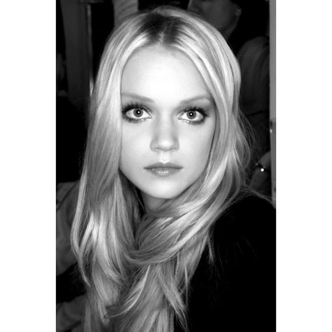 La Belle ❤ liked on Polyvore Lindsay Ellingson, Erin Heatherton, Eye Makeup Tips, Flawless Makeup, Kate Moss, Beauty Inspiration, Pretty Face, Eye Color, Makeup Tips