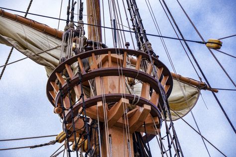 Crows Nest Pirate Crows Nest, Pirate Ship Crows Nest, Crows Nest Ship, Ship Crows Nest, Pirate Vibes, Nest Images, Half Drow, Arcane Trickster, Crows Nest