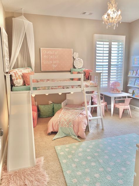 Girl Bedroom Ideas, Shared Girls Room, Kura Bed, Toddler Bedroom Girl, Big Girl Bedrooms, Toddler Girl Room, Toddler Room Decor, Toddler Rooms, Girl Bedroom Designs