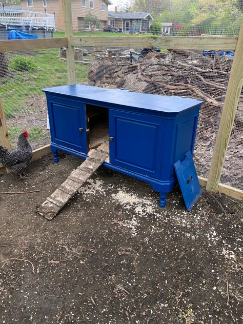 We turned an old entertainment center into a Hen House for our backyars chicken coop! Chicken Coop Dresser Diy, How To Make A Small Chicken Coop, Diy Hen House Simple, Diy Tiny Chicken Coop, Mini Chicken Coop Ideas, Chicken Coop Out Of Dresser, Chicken Huts Hen House, Dresser Into Chicken Coop, Repurposed Chicken Coop Upcycling