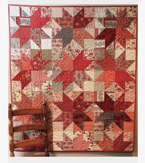 Tree Quilt Pattern, Layer Cake Quilt Patterns, Quilting Digest, Cake Quilt, Layer Cake Quilts, Christmas Quilt Patterns, Miniature Quilts, Red Quilts, Patchwork Quilt Patterns