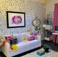 Modern Chinoiserie Living Room, Chinoiserie Living Room, Colourful Living Room Decor, Glam Living, Glam Living Room, Colourful Living Room, Eclectic Living Room, Contemporary Wallpaper, Design Del Prodotto