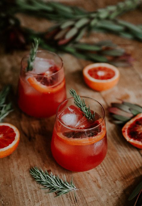 Holiday Vodka Cocktails, Easy Winter Cocktails, Blood Orange Recipes, Orange Simple Syrup, Rosemary Cocktail, Blood Orange Cocktail, Simple Syrup Cocktails, Rosemary Syrup, Rosemary Simple Syrup