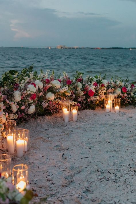 Candle Lit Isle, Wedding Proposal Ideas Engagement, Surprise Proposal Pictures, Outdoor Proposal, Sunset Proposal, Cute Proposal Ideas, Dream Marriage, Proposal Pictures, Beach Proposal