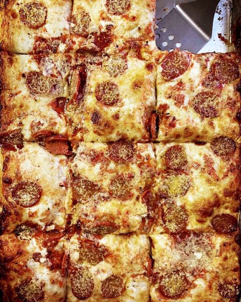 Cicis Pizza Recipes, Sicilian Pizza Dough Recipe, Homemade Sicilian Pizza, Authentic Sicilian Pizza Recipes, Sicilian White Pizza, Sicilian Pizza Recipe, Spicy Pepperoni Pizza, Prince Street Pizza, Sicilian Style Pizza