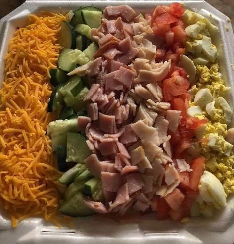 Loaded Salad Black People, Black People Salad, Plate Lunch Ideas To Sell, Selling Plates Of Food Ideas, Salad Bar Ideas, Selling Plates, Loaded Salad, Plates Ideas, Delicious Food Image