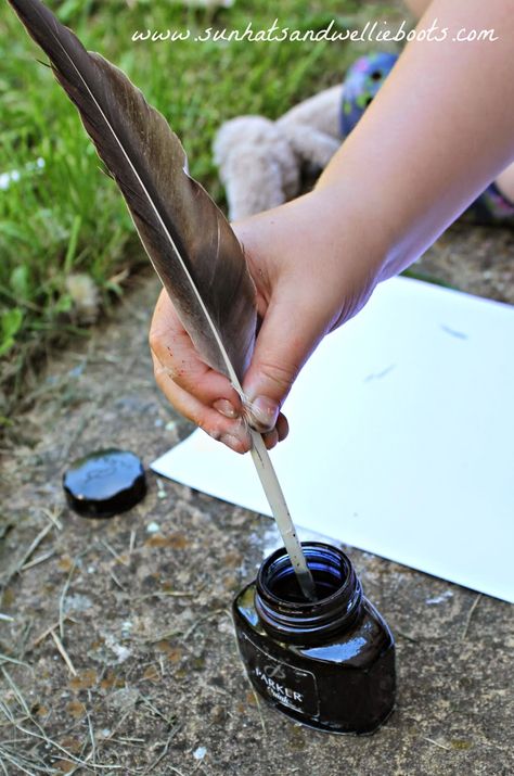 Nature Crafts For Kids, Feather Quill Pen, Quill And Ink, Kids Sun Hat, Feather Quill, Feather Pen, Quill Pen, Pen Diy, Feather Crafts