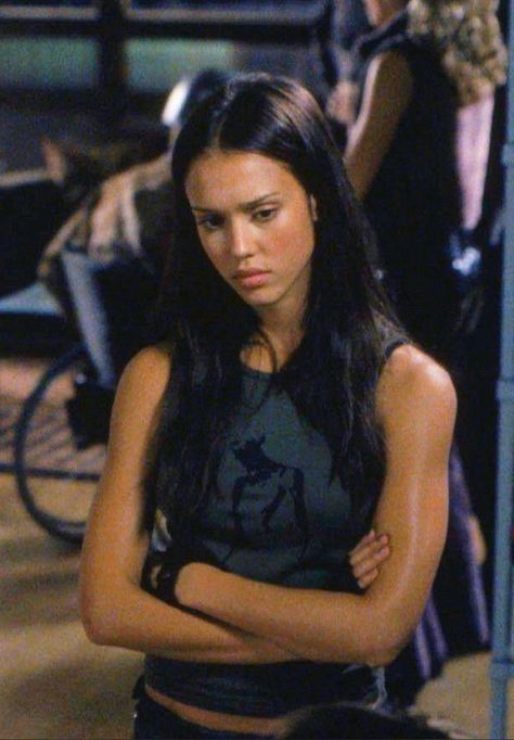 90s Straight Hair, Max Guevara, Jessica Alba 2000s, Aesthetic Hairstyles 90s, Young Jessica Alba, Hairstyles 90s, Addams Familie, Alena Shishkova, Aesthetic Hairstyles