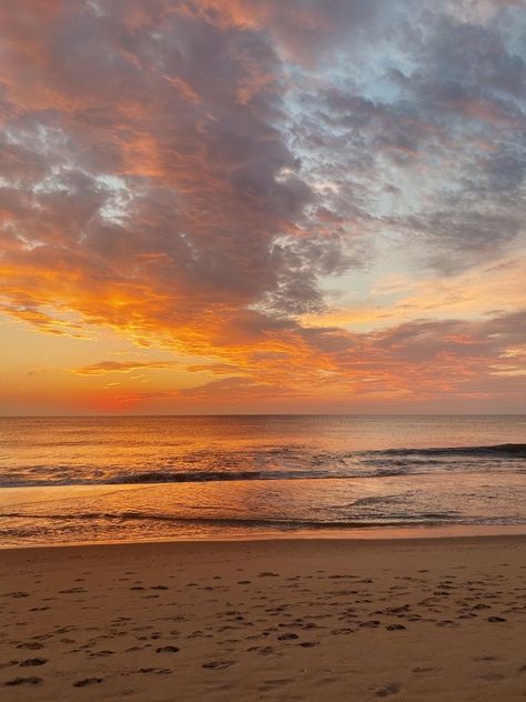 North Carolina Aesthetic Beach, Carolina Beach Aesthetic, Trip Inspo Pics, North Carolina Aesthetic, North Carolina Sunset, Sunset Beach North Carolina, Holden Beach North Carolina, Supernatural Hunter, Vacation Vision Board