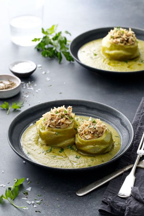 Hungarian Stuffed Kohlrabi Recipe (Töltött Karalábé) Stuffed Kohlrabi, Kohlrabi Soup, Pearl Cupcakes, Kohlrabi Recipes, The Black Pearl, Barbecue Restaurant, Hungarian Recipes, Buffet Food, Cooking Inspiration