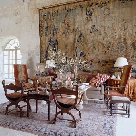 Eclectic Chairs, Traditional Chic, French Tapestry, Medieval Tapestry, Country Homes, Country Houses, Stone Walls, Santiago Chile, French Interior