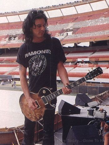 Gilby Clarke Gilby Clarke, Metal Guys, Paul Mccartney And Wings, Velvet Revolver, Duff Mckagan, Greatest Rock Bands, Amazing Artists, Bass Music, Axl Rose