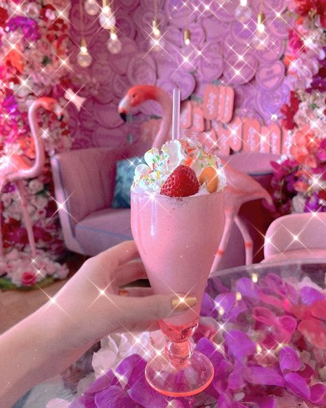 Barbie Milkshake, Pink Drinks Aesthetic, Minature Things, Colorful Desert, Pink Smoothie, Goddess Aesthetic, Faux Food, Colorful Desserts, Christmas Barbie