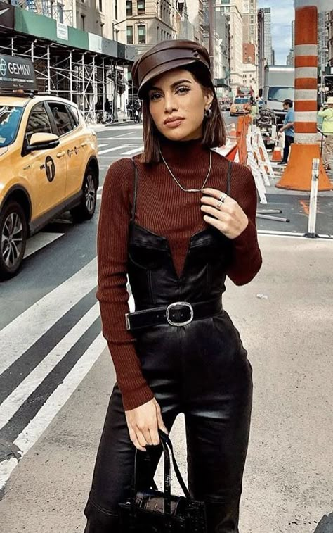 Theatre Outfit, Corset Outfit, Leather Jumpsuit, Cooler Look, Outfit Trends, International Fashion, Happy Saturday, Mode Inspiration, Look Chic