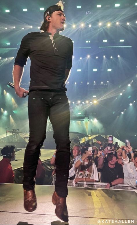 Morgan Wallen Outfit, Morgan Wallen Concert Outfit, Concert Outfit Men, Best Country Singers, Morgan Wallen, Country Concert Outfit, Kenny Chesney, Cute N Country