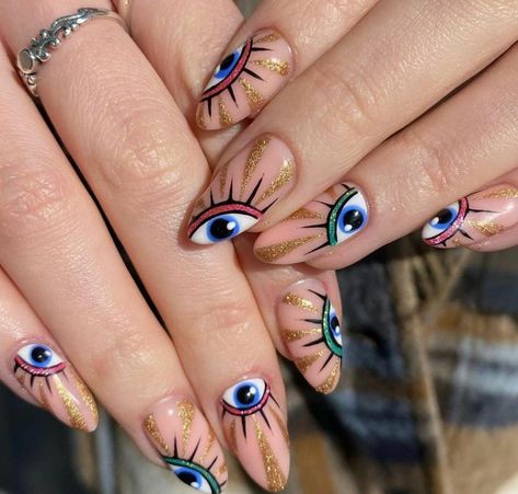 Nails With Eyes, Eye Nails Art, Eyes Nail Art, Trippy Nails, Maquillage Yeux Cut Crease, Nail Design Glitter, Evil Eye Nails, Witch Nails, Witchy Nails