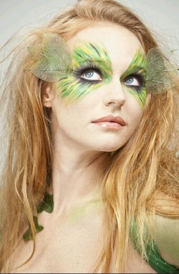 Beautiful green fairy makeup Extreme Make-up, Mother Nature Costume, Fairy Make-up, Fantasy Make-up, Make Up Foundation, Fairy Photoshoot, Fairies Photos, Halloween Makeup Diy, Green Makeup