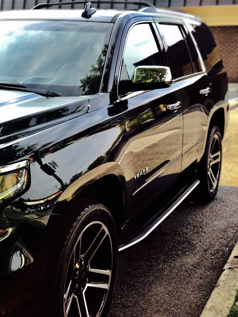 #chevy #tahoe #chevytahoe #2017Tahoe #blacktahoe #22rims Black Chevy Tahoe, Tahoe Car, Tahoe Chevy, Black Tahoe, Chevrolet Suv, Chevrolet Tahoe 2015, Black Suv, Stuff To Buy, Chevy Girl