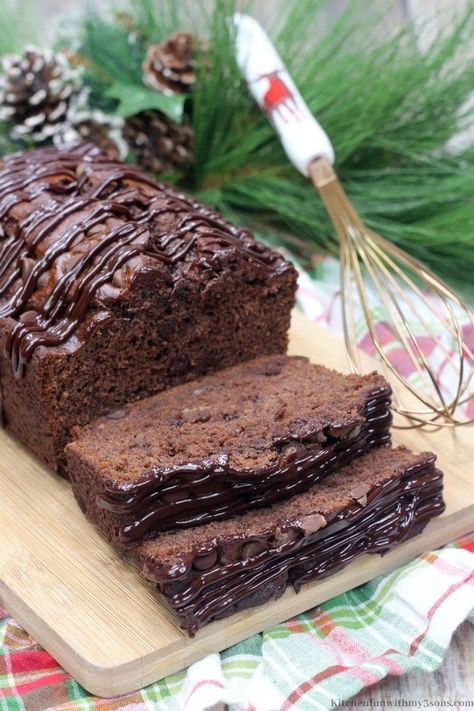 Doesn't the word chocolate just excite you? The flavor, the melt in your mouth texture? Chocolate can be used for so many things to enhance flavor or just add more to a dessert. And, with this Chocolate Espresso Banana Bread, you, family, and friends will fall in love. Easy Dessert Bread, Espresso Banana Bread, Peanut Butter Bark, Mint Chocolate Cheesecake, Mint Cheesecake, L Kitchen, Banana Brownies, Chocolate Mocha, Kitchen Fun