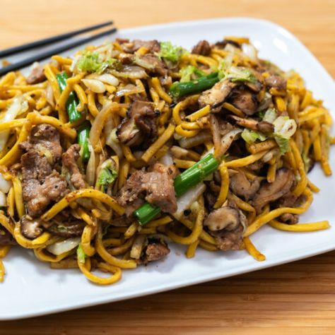 Shanghai Fried Noodles – Flo Lum Shanghai Noodles Recipe, Bak Choy, Shanghai Noodles, Thick Noodles, Garlic Noodles Recipe, Fried Noodles, Garlic Noodles, Napa Cabbage, Noodles Recipe