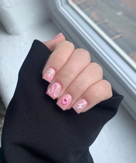 Top Short Nail Designs Summer Gallery - davidreed.co Pink Nail Shades, Short Nail Designs Summer, Lexi Nails, Beginner Nail Designs, Biab Nails, Summer Nail Designs, Summer Designs, Hello Nails, Fancy Nails Designs