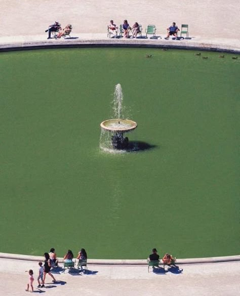 Town Aesthetic, Art Amour, Jardin Des Tuileries, Photographie Portrait Inspiration, Cinematic Photography, Green Aesthetic, Photography Inspo, Moss Green, Cinematography