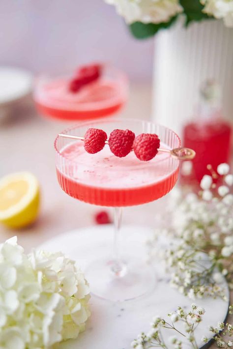 Raspberry Martini Recipe — A Full Living Raspberry Simple Syrup, Raspberry Martini Recipe, Raspberry Martini, Lemon Vinaigrette Dressing, Pomegranate Cocktails, Raspberry Cocktail, Lobster Dishes, Wedding Signature Drinks, Raspberry Vodka