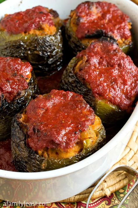 Buffalo Chicken Stuffed Peppers, Easy Stuffed Pepper Recipe, Lasagna Stuffed Peppers, Italian Stuffed Peppers, Vegetarian Stuffed Peppers, Cheesesteak Stuffed Peppers, Easy Stuffed Peppers, Stuffed Peppers Recipe, Sausage And Peppers