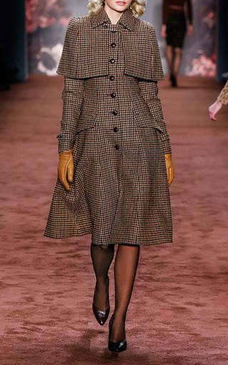 This **Lena Hoschek** Sherlock Harris Tweed coat features a pointed collar with a detachable cape and flared hem silhouette. Sherlock Holmes Coat, Sherlock Coat, Detachable Cape, Literary Characters, Cape Pattern, Lena Hoschek, Retro Mode, English Rose, Cape Coat