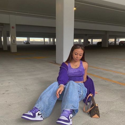 Purple Outfits Black Women, Lavender Top Outfit, Outfits With Jordan 1s, Air Jordan 1 Outfit Women, Jordan 1 Outfit Women, Dunks Outfit, Outfits Black Women, Famous Outfits, Purple Fits