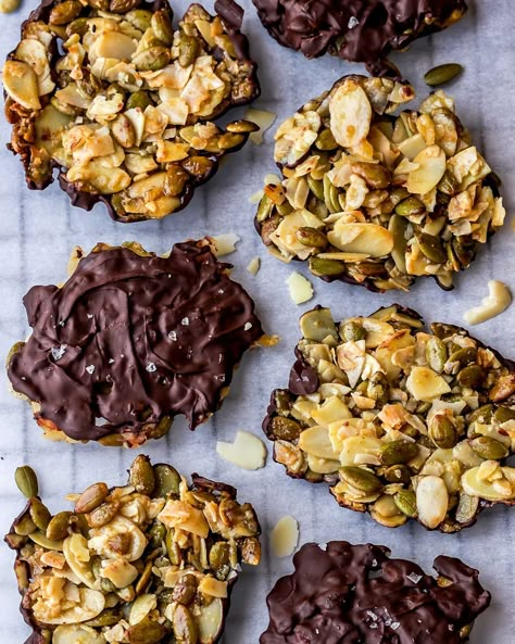 Crunchy Almond Seed Chocolate Cookies (Gluten-free, Paleo, Vegan Option) - Nutriholist Ella Vegan, Seed Cookies, Healthier Snacks, Almond Seed, Lunchbox Treats, Chocolate Biscuits, Yummy Healthy Snacks, Healthy Lunchbox, Paleo Vegan