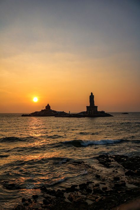 Sunrise Images, Kerala Travel, Instagram Design Creative, Beach Instagram Pictures, Boy Blurred Pic, Kanyakumari, Nature Background Images, Beach Background Images, Cute Instagram Pictures