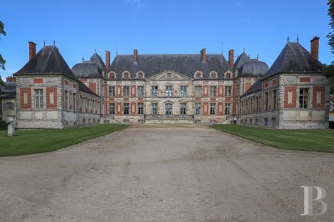 Castle Ballroom, French Formal Garden, Parquet Versailles, Castles For Sale, French Chateau For Sale, Baroque Interior, Garden Labels, Ceiling Murals, French Castles