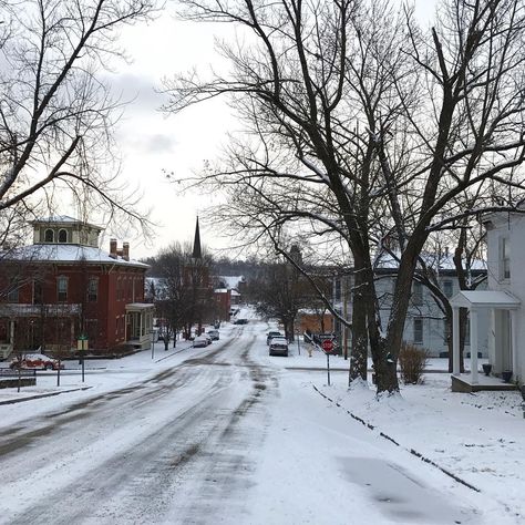 Town Aesthetic, Small Town Life, Winter Magic, Winter Break, Winter Girls, Silver Lake, Winter Aesthetic, Winter Day, Winter Time