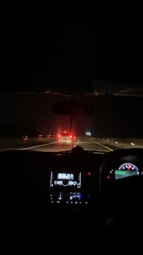 Night Long Drive Snapchat, Night Rain Drive Snapchat, Pune Night Snapchat, Indian Car Driving Snapchat Story, Night Travel Car, Car Snapchat Stories Indian Night, Long Drive Video, Car Drive Night Video Rain, Night Long Drive