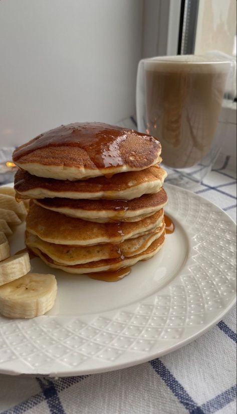 Breakfast Aesthetic Instagram, Food Pancakes, Home Cooking Recipes, Imagenes Aesthetic, Think Food, Interesting Food, Food Goals, Food Obsession, Interesting Food Recipes